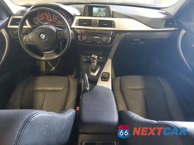 Zdjęcie 8 z 12 samochodu: 2018 BMW 320 XI VIN:WBA8A3C53JA491746 - miniatura