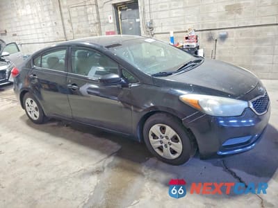 Czwarte zdjęcie samochodu z boku: 2016 KIA FORTE LX VIN:KNAFK4A6XG5539556 - miniatura