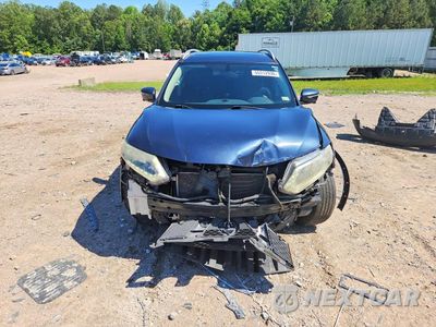Piąte zdjęcie samochodu w środku: 2016 NISSAN ROGUE SV VIN:5N1AT2MT6GC859724 - miniatura
