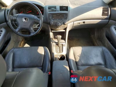 Zdjęcie 8 z 13 samochodu: 2003 HONDA ACCORD EX VIN:1HGCM66553A099518 - miniatura