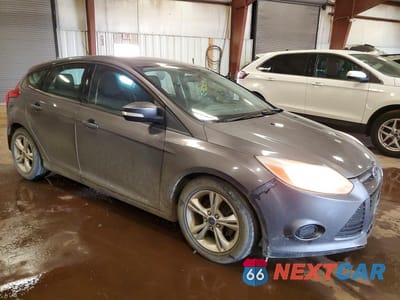 Czwarte zdjęcie samochodu z boku: 2014 FORD FOCUS SE VIN:1FADP3K22EL334023 - miniatura