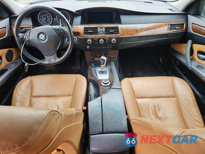 Zdjęcie 8 z 12 samochodu: 2008 BMW 528 XI VIN:WBANV13518CZ56616 - miniatura