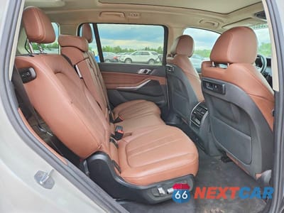 Zdjęcie 11 z 13 samochodu: 2019 BMW X7 XDRIVE40I VIN:5UXCW2C57KL089743 - miniatura