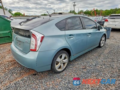 Trzecie zdjęcie samochodu z tyłu: 2014 TOYOTA PRIUS TWO VIN:JTDKN3DU7E1838973 - miniatura