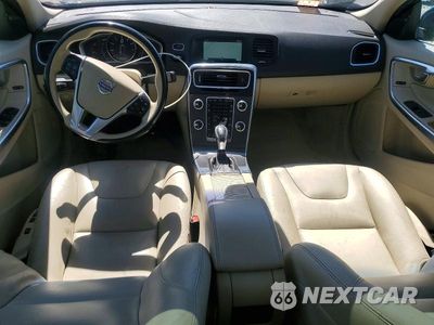 Zdjęcie 8 z 12 samochodu: 2015 VOLVO S60 PREMIER VIN:YV126MFK2F2336893 - miniatura