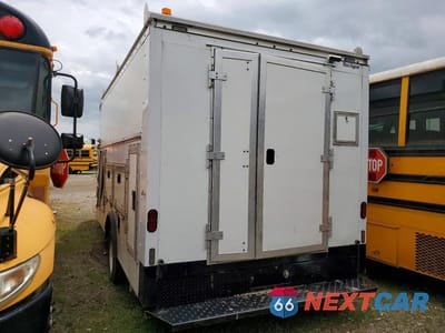 Drugie zdjęcie samochodu z przodu: 2019 FORD ECONOLINE E450 SUPER DUTY CUTAWAY VAN VIN:1FDXE4FS7KDC39598 - miniatura