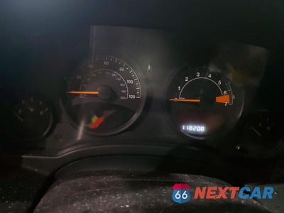 Zdjęcie 9 z 13 samochodu: 2016 JEEP COMPASS SPORT VIN:1C4NJCBB1GD703127 - miniatura
