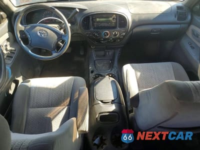 Zdjęcie 8 z 12 samochodu: 2006 TOYOTA TUNDRA SR5 VIN:5TBDT44116S553158 - miniatura