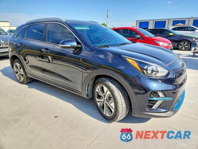Czwarte zdjęcie samochodu z boku: 2022 KIA NIRO EV EX VIN:KNDCC3LG2N5142178 - miniatura