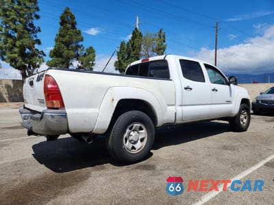 Trzecie zdjęcie samochodu z tyłu: 2007 TOYOTA TACOMA DOUBLE CAB PRERUNNER LONG BED VIN:5TEKU72N77Z373867 - miniatura