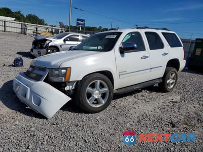 2011 CHEVROLET TAHOE C1500 LTZ 1GNSCCE05BR125902 - główne zdjęcie licytacji z USA - miniatura