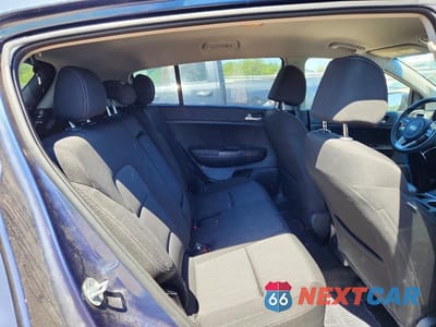 Zdjęcie 11 z 13 samochodu: 2021 KIA SPORTAGE LX VIN:KNDPMCAC1M7914137 - miniatura