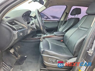 Zdjęcie 7 z 13 samochodu: 2011 BMW X5 XDRIVE50I VIN:5UXZV8C59BL420872 - miniatura