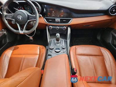 Zdjęcie 8 z 13 samochodu: 2017 ALFA ROMEO GIULIA Q4 VIN:ZARFAEDN6H7556817 - miniatura