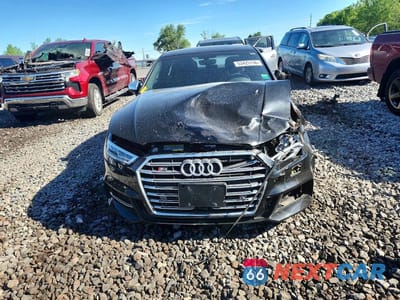 Piąte zdjęcie samochodu w środku: 2018 AUDI S3 PREMIUM PLUS VIN:WAUB1GFF3J1087265 - miniatura