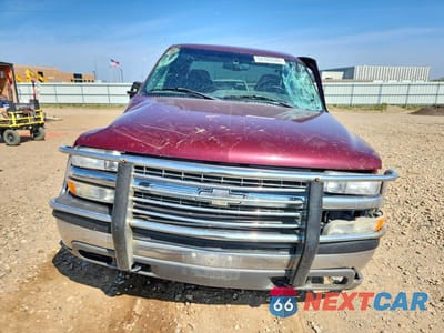 Piąte zdjęcie samochodu w środku: 2002 CHEVROLET SILVERADO K1500 VIN:2GCEK19T721237563 - miniatura
