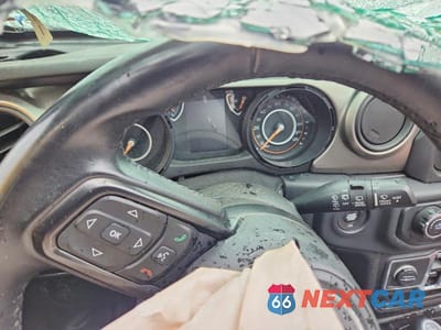 Zdjęcie 9 z 13 samochodu: 2018 JEEP WRANGLER UNLIMITED SPORT VIN:1C4HJXDG6JW177554 - miniatura