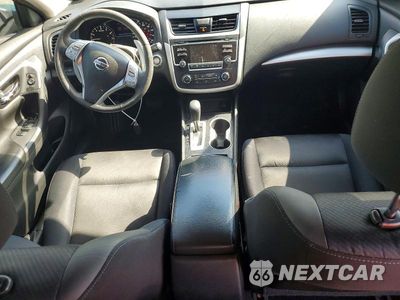 Zdjęcie 8 z 12 samochodu: 2019 NISSAN ALTIMA VIN:1N4AL3AP2HC477425 - miniatura