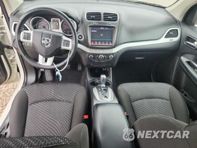Zdjęcie 8 z 13 samochodu: 2019 DODGE JOURNEY SE VIN:3C4PDCBB1KT862071 - miniatura