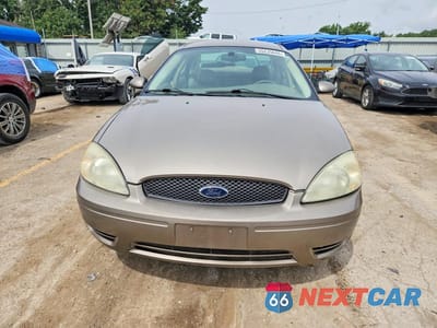 Piąte zdjęcie samochodu w środku: 2005 FORD TAURUS SEL VIN:1FAFP56S25A208190 - miniatura
