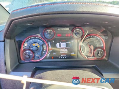 Zdjęcie 9 z 12 samochodu: 2015 RAM 1500 REBEL VIN:1C6RR7YT3FS785669 - miniatura