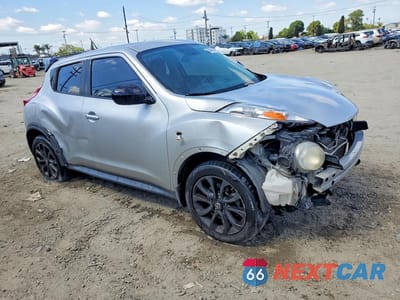 Czwarte zdjęcie samochodu z boku: 2013 NISSAN JUKE S VIN:JN8AF5MV3DT222322 - miniatura