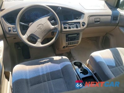 Zdjęcie 8 z 13 samochodu: 2002 TOYOTA SIENNA VIN:4T3ZF19C02U489801 - miniatura