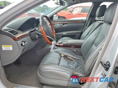 Zdjęcie 7 z 12 samochodu: 2007 MERCEDES-BENZ S 550 VIN:WDDNG71X17A146780 - miniatura