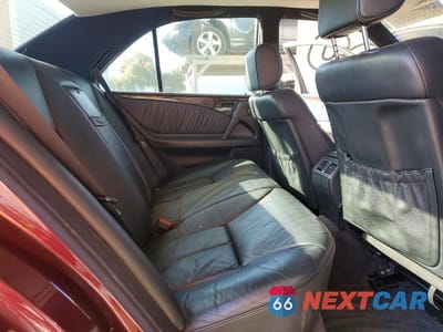 Zdjęcie 10 z 12 samochodu: 1997 MERCEDES-BENZ E 420 VIN:WDBJF72F2VA258792 - miniatura