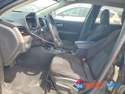 Zdjęcie 7 z 13 samochodu: 2016 JEEP CHEROKEE LATITUDE VIN:1C4PJMCS4GW155027 - miniatura