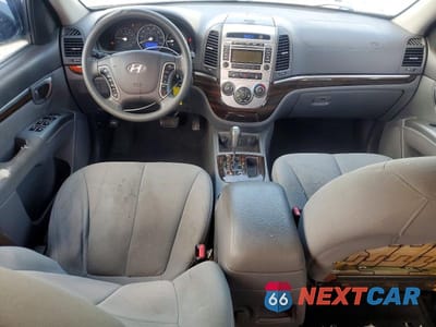 Zdjęcie 8 z 12 samochodu: 2010 HYUNDAI SANTA FE GLS VIN:5NMSG3AB4AH385490 - miniatura