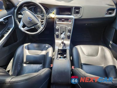 Zdjęcie 8 z 13 samochodu: 2015 VOLVO V60 PREMIER VIN:YV140MEK3F1259744 - miniatura