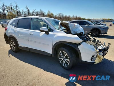 Czwarte zdjęcie samochodu z boku: 2021 SUBARU FORESTER LIMITED VIN:JF2SKAUC9MH421138 - miniatura