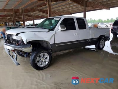 2001 CHEVROLET SILVERADO K1500 1GCEK19T01E242178 - główne zdjęcie licytacji z USA - miniatura