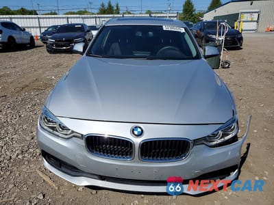 Piąte zdjęcie samochodu w środku: 2018 BMW 320 XI VIN:WBA8E5G57JNU47185 - miniatura