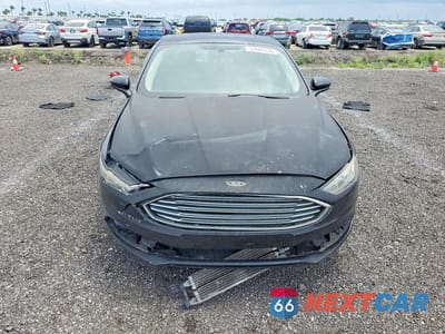 Piąte zdjęcie samochodu w środku: 2018 FORD FUSION SE HYBRID VIN:3FA6P0LU6JR137987 - miniatura