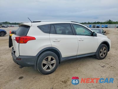 Trzecie zdjęcie samochodu z tyłu: 2015 TOYOTA RAV4 XLE VIN:2T3RFREVXFW230051 - miniatura