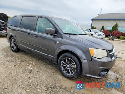 Czwarte zdjęcie samochodu z boku: 2014 DODGE GRAND CARAVAN SE VIN:2C4RDGBG1ER458111 - miniatura