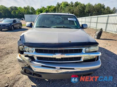 Piąte zdjęcie samochodu w środku: 2004 CHEVROLET TAHOE K1500 VIN:1GNEK13Z04R276087 - miniatura