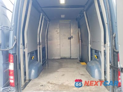 Zdjęcie 10 z 13 samochodu: 2018 MERCEDES BENZ SPRINTER 2500 VIN:WD3PE7CD2JP624277 - miniatura