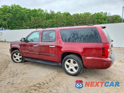 Drugie zdjęcie samochodu z przodu: 2008 CHEVROLET SUBURBAN K1500 LS VIN:3GNFK16318G202713 - miniatura