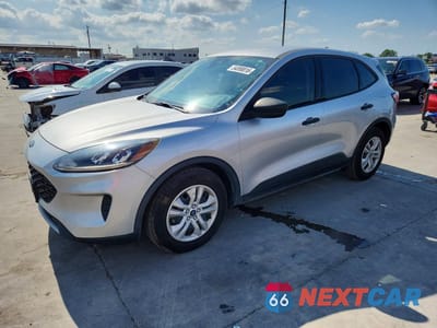 2020 FORD ESCAPE S 1FMCU0F67LUB93527 - główne zdjęcie licytacji z USA - miniatura
