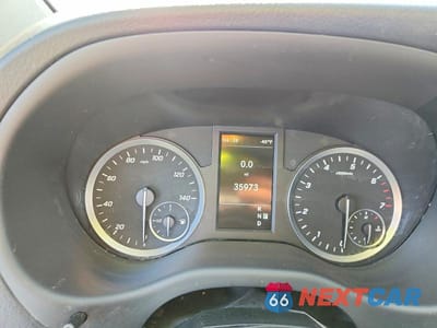 Zdjęcie 9 z 12 samochodu: 2023 MERCEDES-BENZ METRIS VIN:W1YV0BEY5P4286555 - miniatura