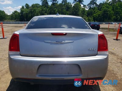 Zdjęcie 6 z 12 samochodu: 2018 CHRYSLER 300C VIN:2C3CCAPT0JH222453 - miniatura