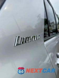 Zdjęcie 8 z 12 samochodu: 2011 TOYOTA 4RUNNER LIMITED VIN:JTEBU5JR1B5069241 - miniatura