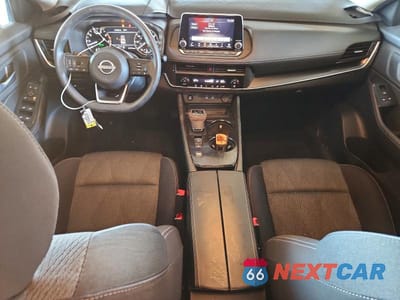 Zdjęcie 8 z 13 samochodu: 2024 NISSAN ROGUE SV VIN:5N1BT3BAXRC752657 - miniatura
