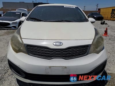 Piąte zdjęcie samochodu w środku: 2013 KIA RIO LX VIN:KNADM4A30D6219529 - miniatura