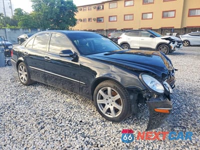Czwarte zdjęcie samochodu z boku: 2007 MERCEDES-BENZ E 350 VIN:WDBUF56X07A990359 - miniatura