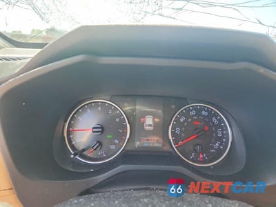 Zdjęcie 9 z 12 samochodu: 2019 TOYOTA RAV4 XLE PREMIUM VIN:JTMC1RFV1KD019945 - miniatura