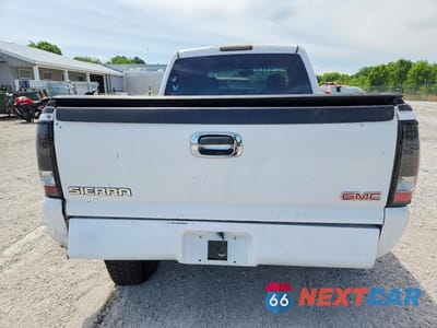 Zdjęcie 6 z 13 samochodu: 2005 GMC NEW SIERRA C1500 VIN:2GTEC13T951345824 - miniatura